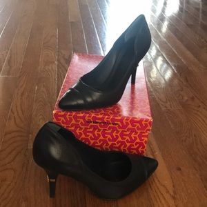 Tory Burch pumps
